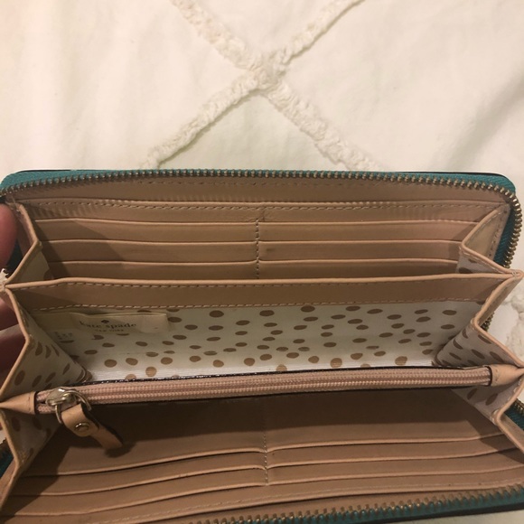 Turquoise Kate spade wallet large - Picture 8 of 8